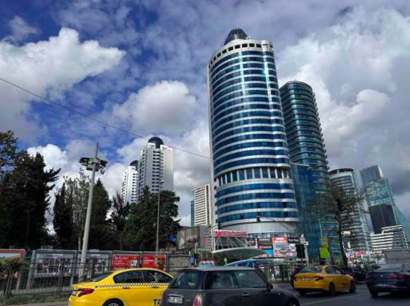 METROCİTY AVM'DE 3.045 M2 SATILIK HİSSELİ İŞ YERİ